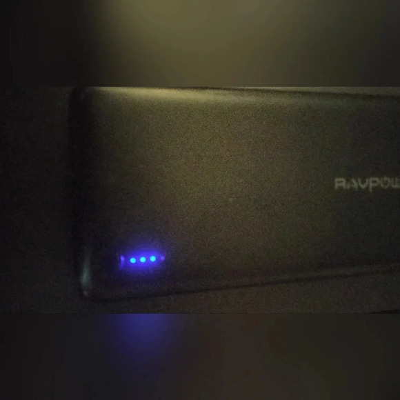 RavPower 26800mahBank/portable charger - Picture 3 of 4